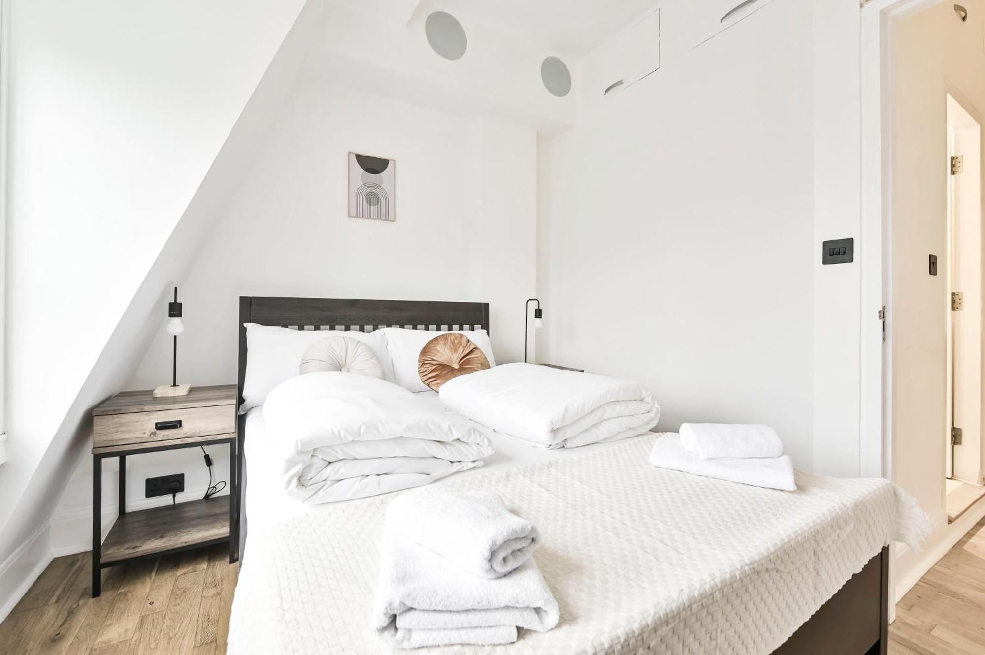 Wonderful Fitzrovia 3 Bed Apartment Лондон Экстерьер фото